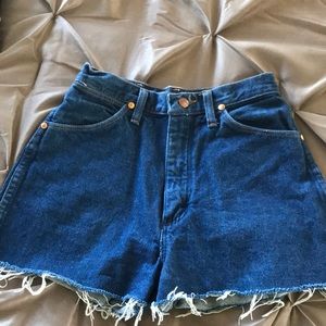 Wrangler cut off denim shorts